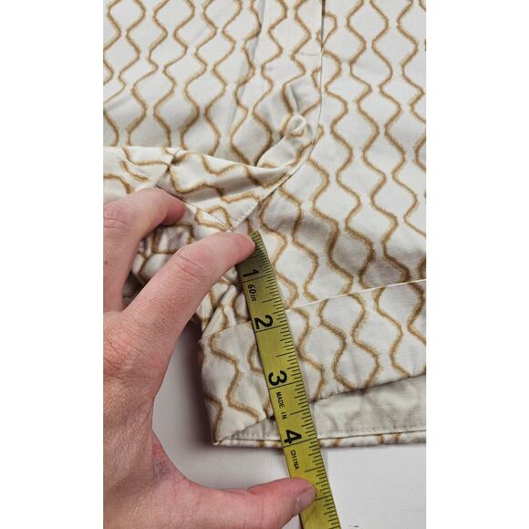 Meadow rue Anthropologie linen blend geometric window pane neutral EUC 6 shorts - Picture 4 of 10